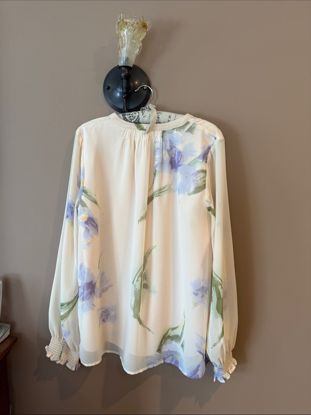 entro Cream Blouse with Lavender Floral Print - Picture 3 of 6